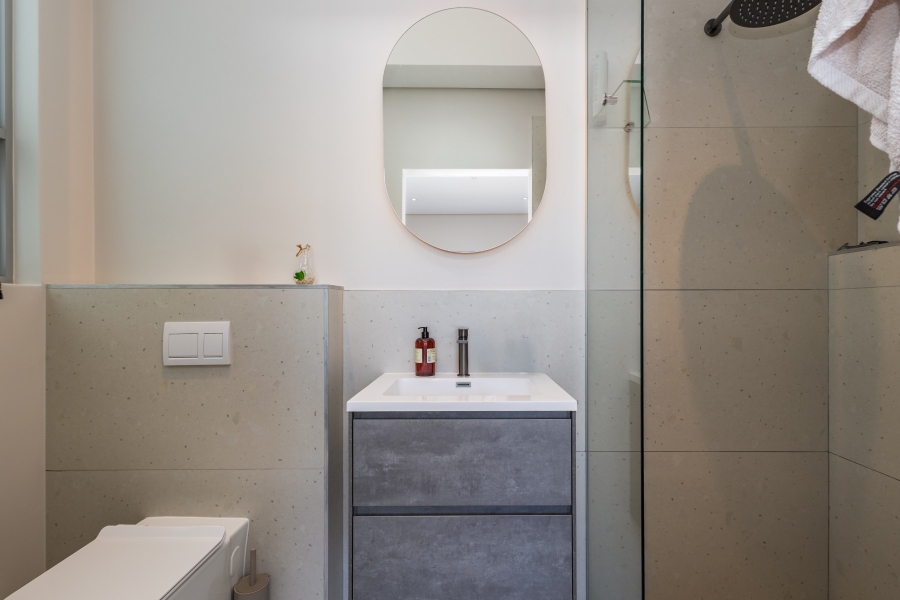 4 Bedroom Property for Sale in Whale Rock Western Cape